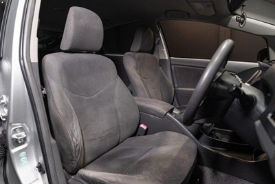 2010 Toyota Prius - Thumbnail