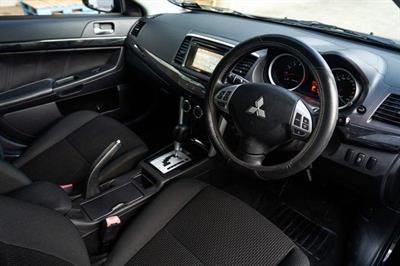 2016 Mitsubishi Lancer - Thumbnail