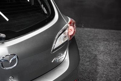 2009 Mazda Axela - Thumbnail