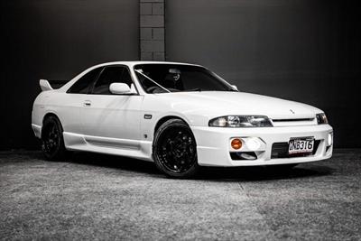 1997 Nissan Skyline - Thumbnail