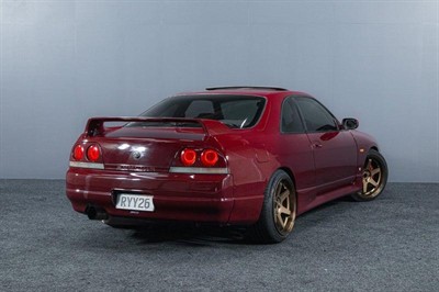 1996 Nissan Skyline - Thumbnail