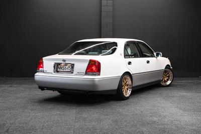 1999 Toyota Crown - Thumbnail
