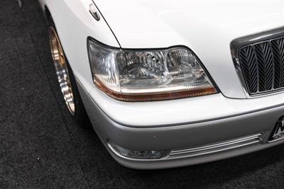 1999 Toyota Crown - Thumbnail