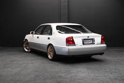 1999 Toyota Crown - Thumbnail