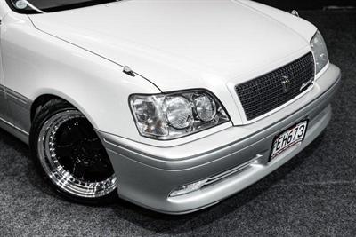 2000 Toyota Crown - Thumbnail