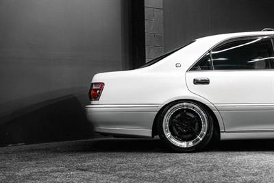 2000 Toyota Crown - Thumbnail
