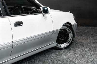 2000 Toyota Crown - Thumbnail