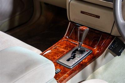 2000 Toyota Crown - Thumbnail