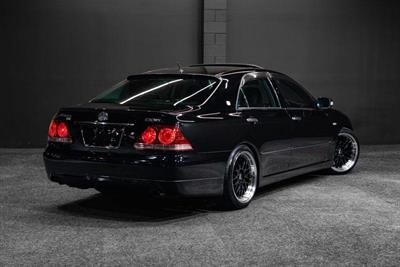 2004 Toyota Crown - Thumbnail