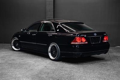 2004 Toyota Crown - Thumbnail