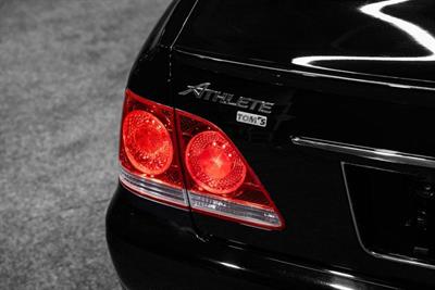 2004 Toyota Crown - Thumbnail