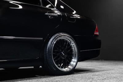 2004 Toyota Crown - Thumbnail