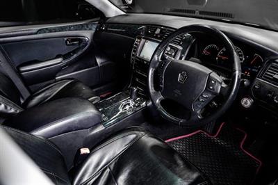 2005 Toyota Crown - Thumbnail