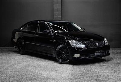 2005 Toyota Crown - Thumbnail