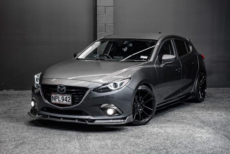 2014 Mazda Axela