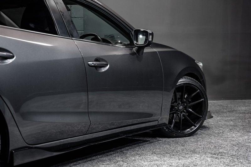 2014 Mazda Axela