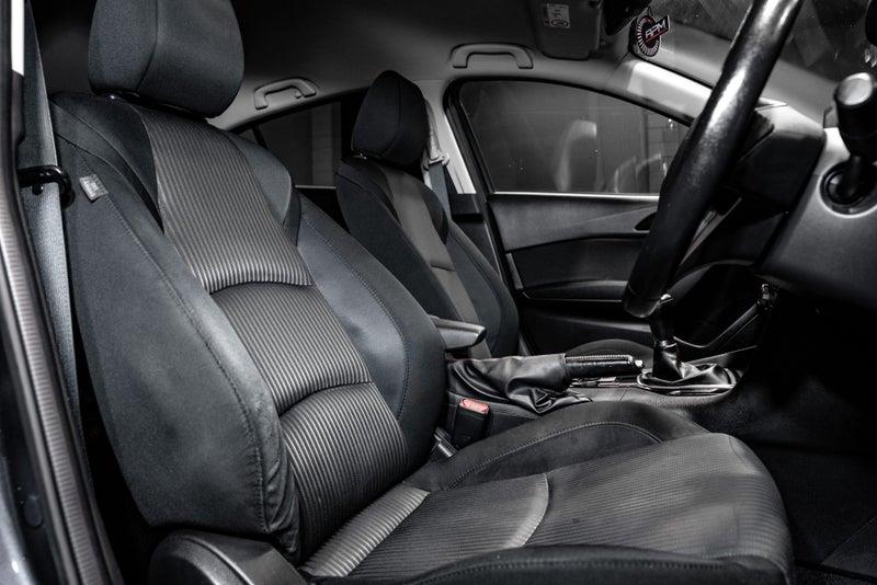 2014 Mazda Axela