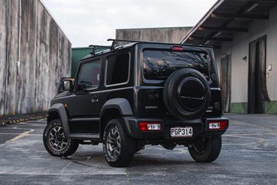 2022 Suzuki Jimny - Thumbnail