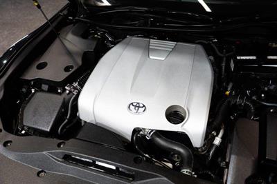 2013 Toyota Crown - Thumbnail