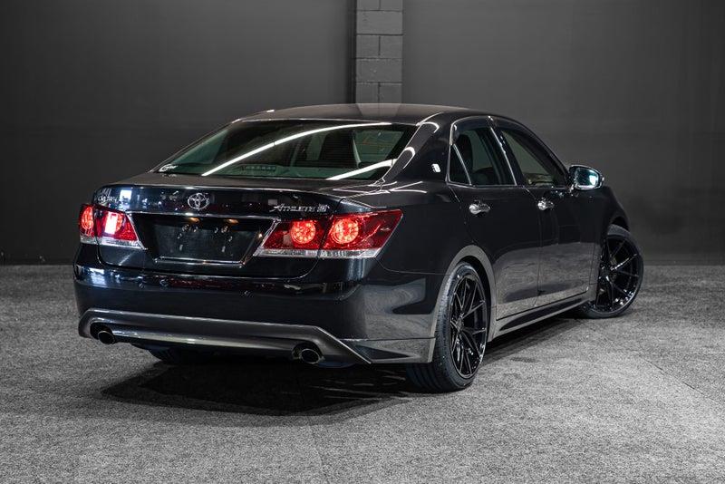 2013 Toyota Crown