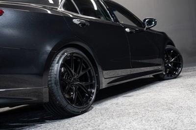 2013 Toyota Crown - Thumbnail