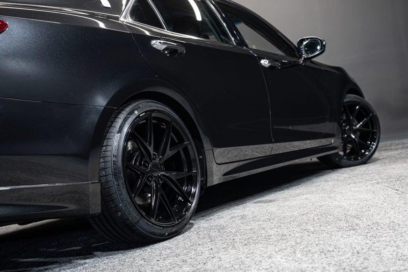 2013 Toyota Crown