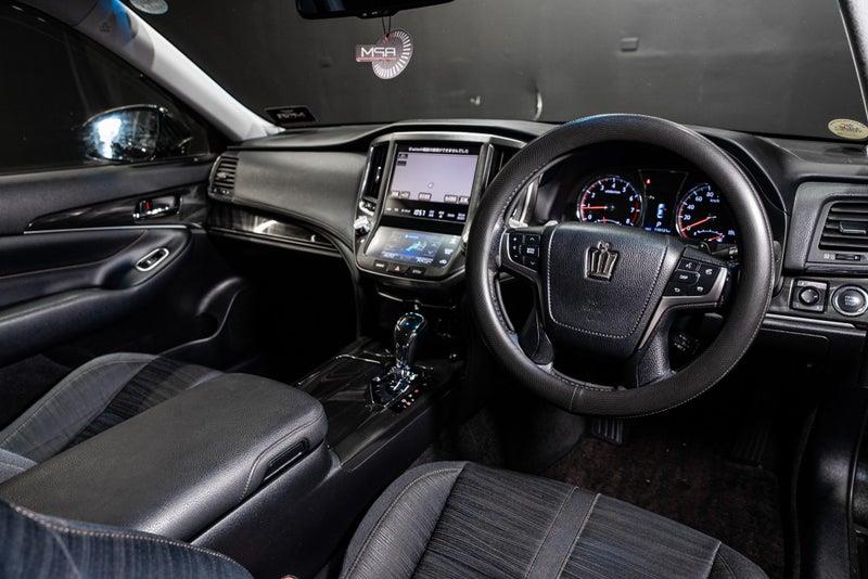 2013 Toyota Crown