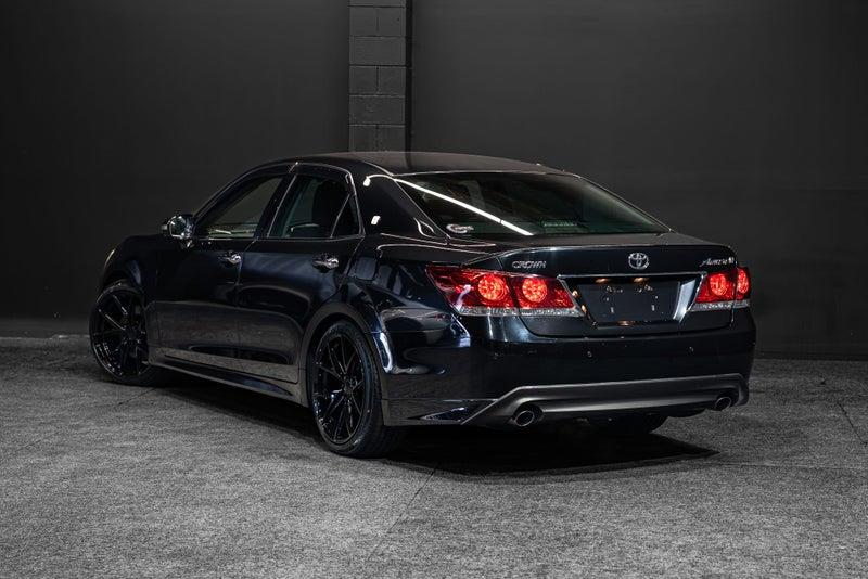 2013 Toyota Crown