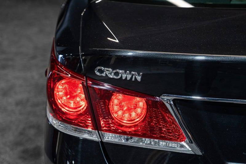 2013 Toyota Crown