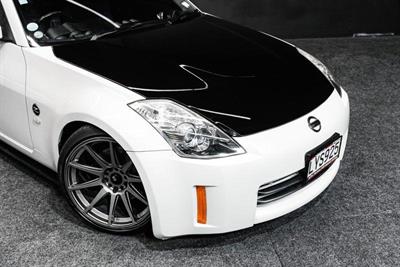 2005 Nissan Fairlady - Thumbnail