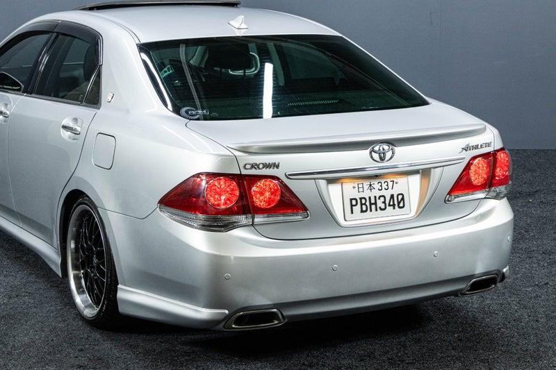2011 Toyota Crown
