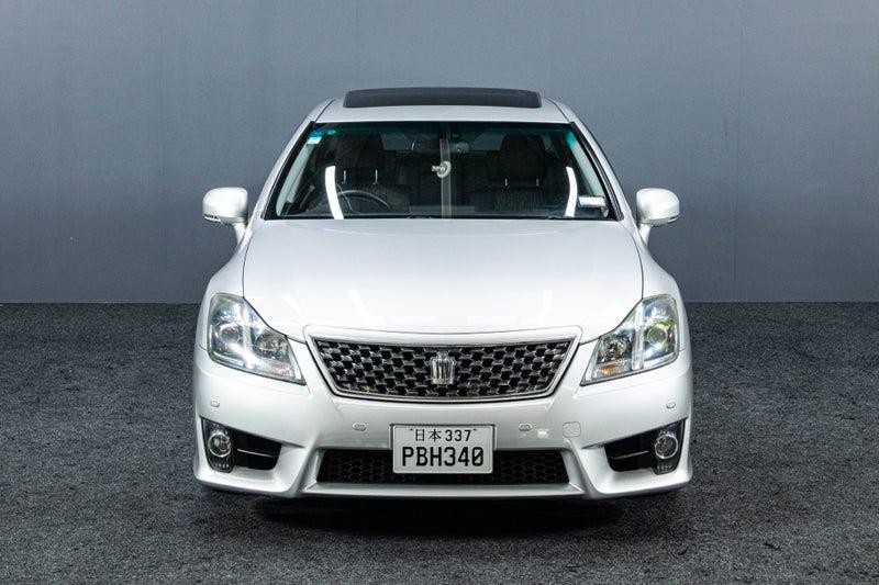 2011 Toyota Crown