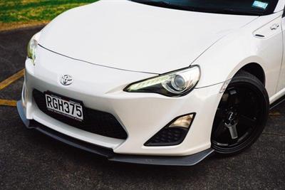 2012 Toyota 86 - Thumbnail