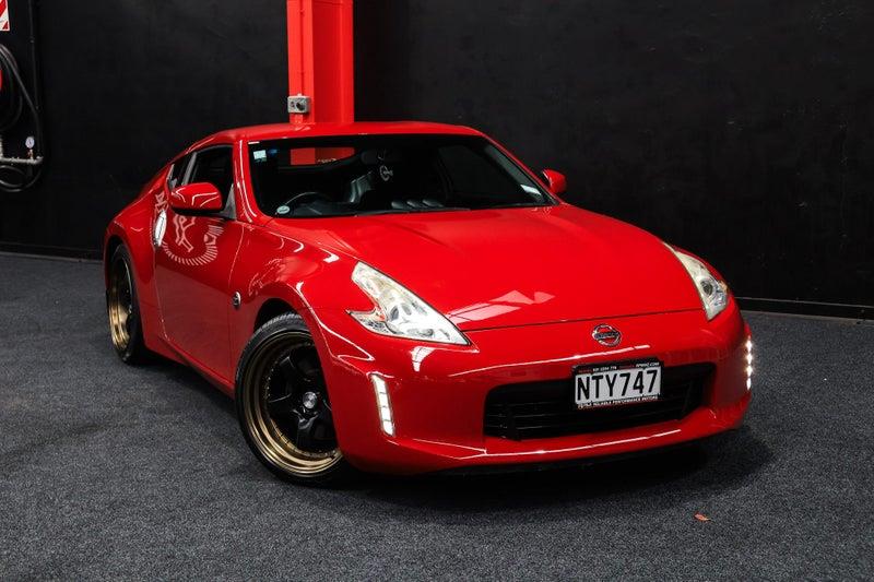 2014 Nissan Fairlady