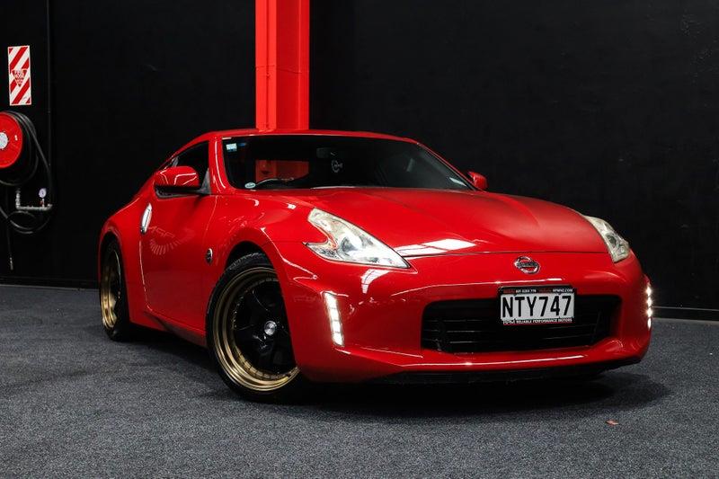 2014 Nissan Fairlady