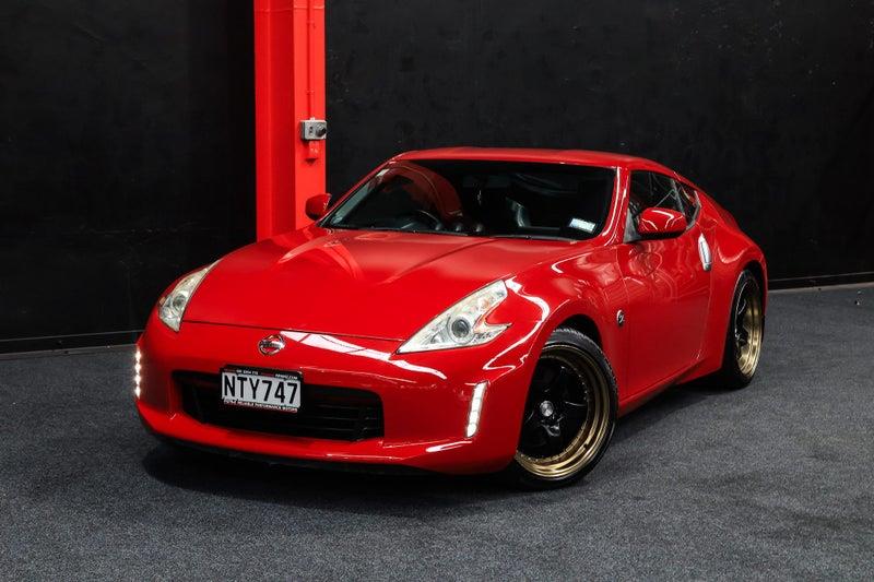 2014 Nissan Fairlady