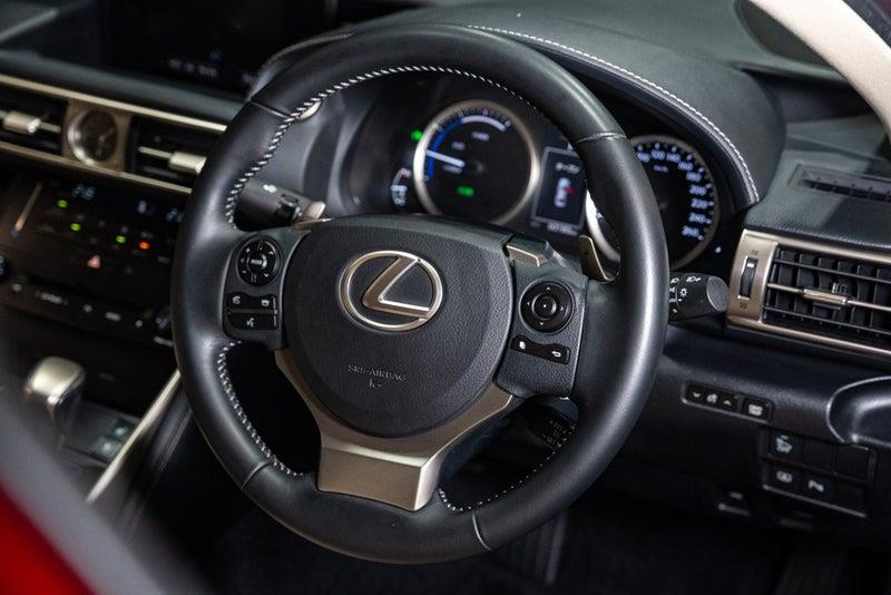 2013 Lexus IS 300h