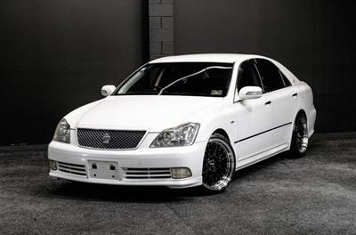 2004 Toyota Crown