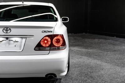 2004 Toyota Crown - Thumbnail