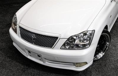 2004 Toyota Crown - Thumbnail