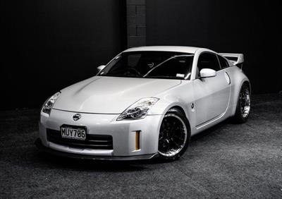 2007 Nissan Fairlady