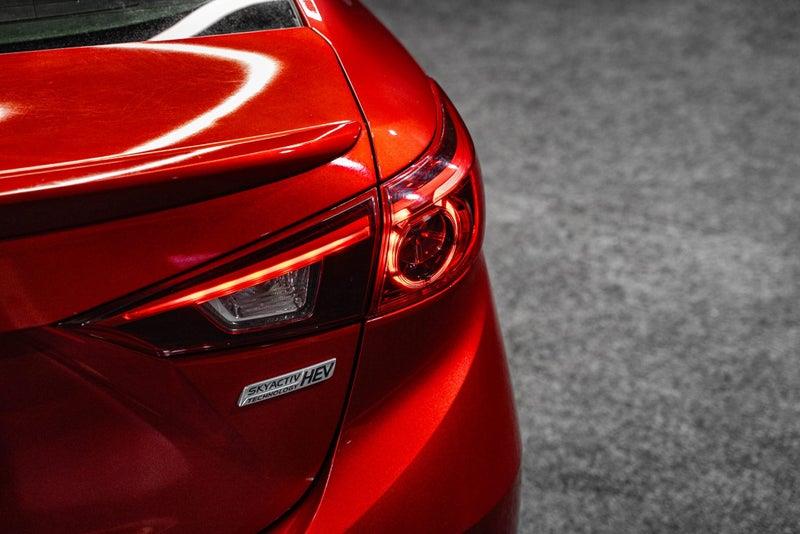 2013 Mazda Axela