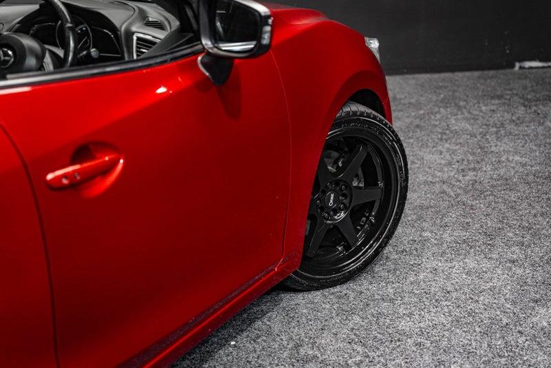 2013 Mazda Axela