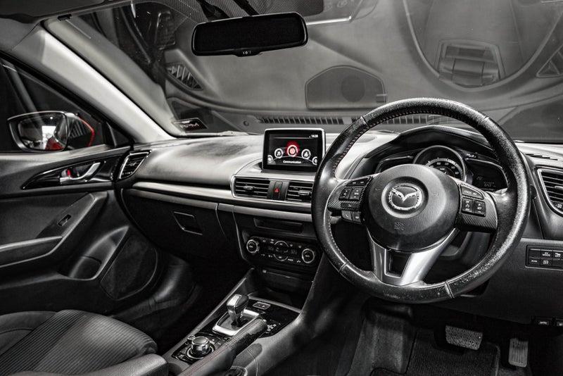 2013 Mazda Axela