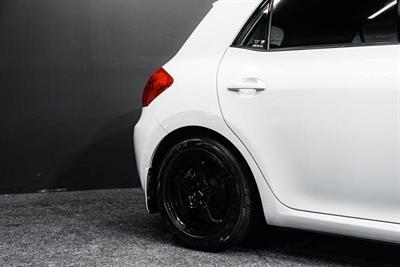 2008 Toyota Corolla - Thumbnail