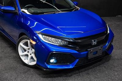 2017 Honda Civic - Thumbnail