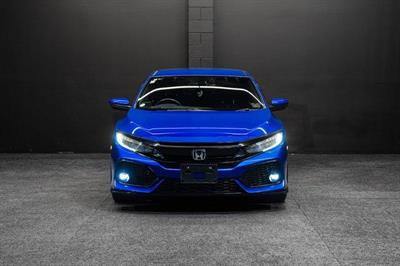 2017 Honda Civic - Thumbnail
