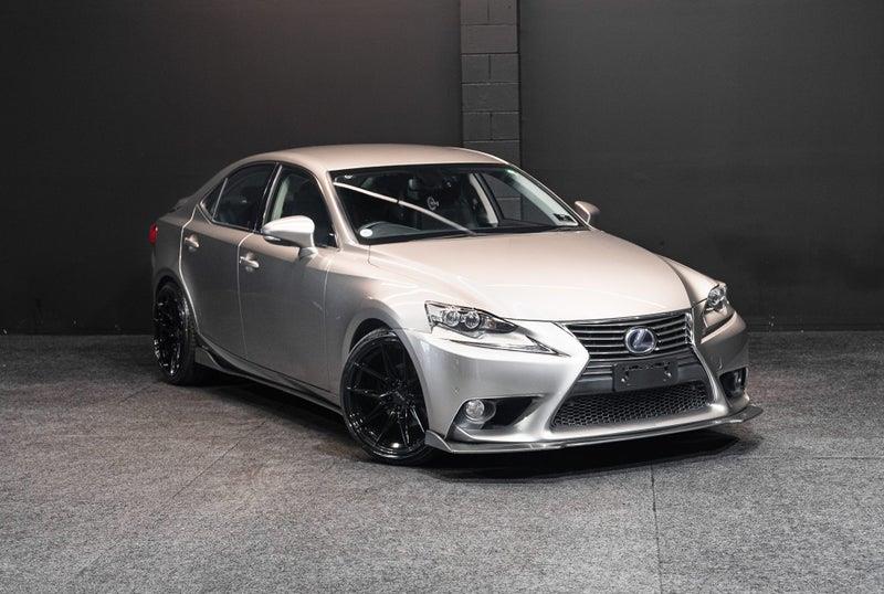 2013 Lexus IS 300h