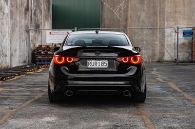 2019 Nissan Skyline - Thumbnail