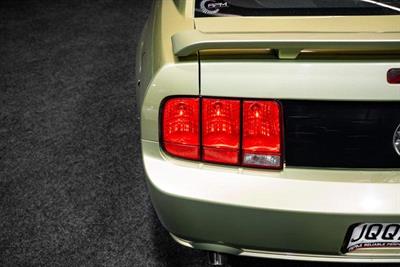 2005 Ford Mustang - Thumbnail